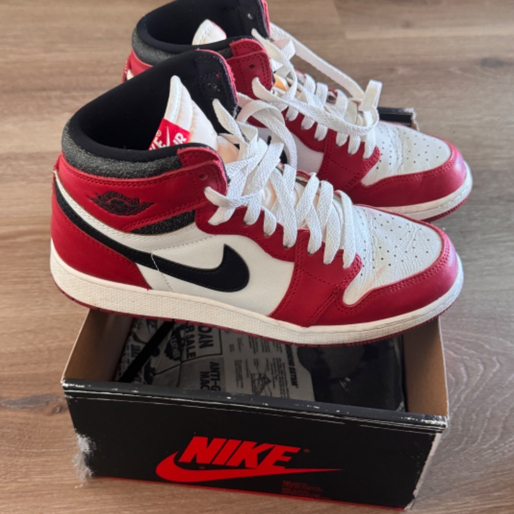 JORDAN 1 RETRO HIGH LOST & FOUND